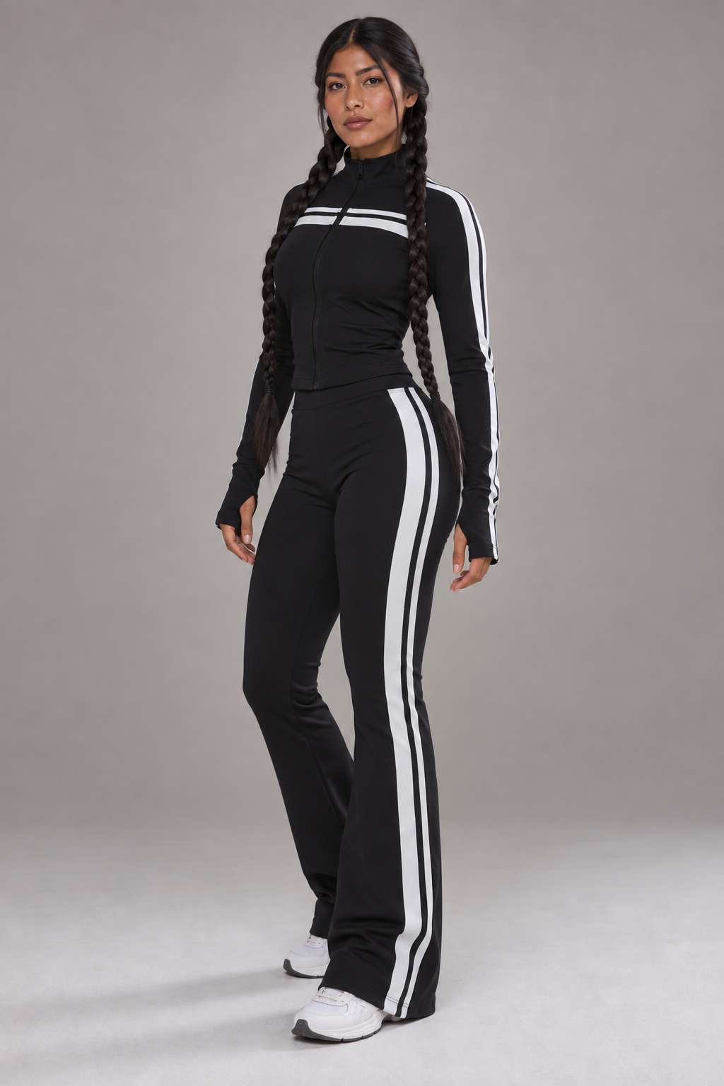 Conjunto deportivo negro con franjas blancas SoyGymBro - vista tres cuartos