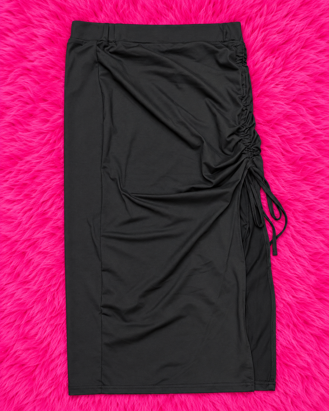 Falda negra con lazada lateral: entera