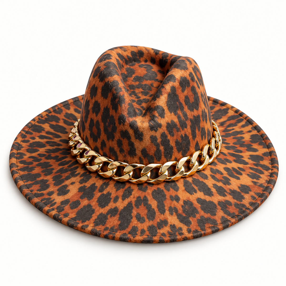 Sombrero de leopardo con cadena dorada