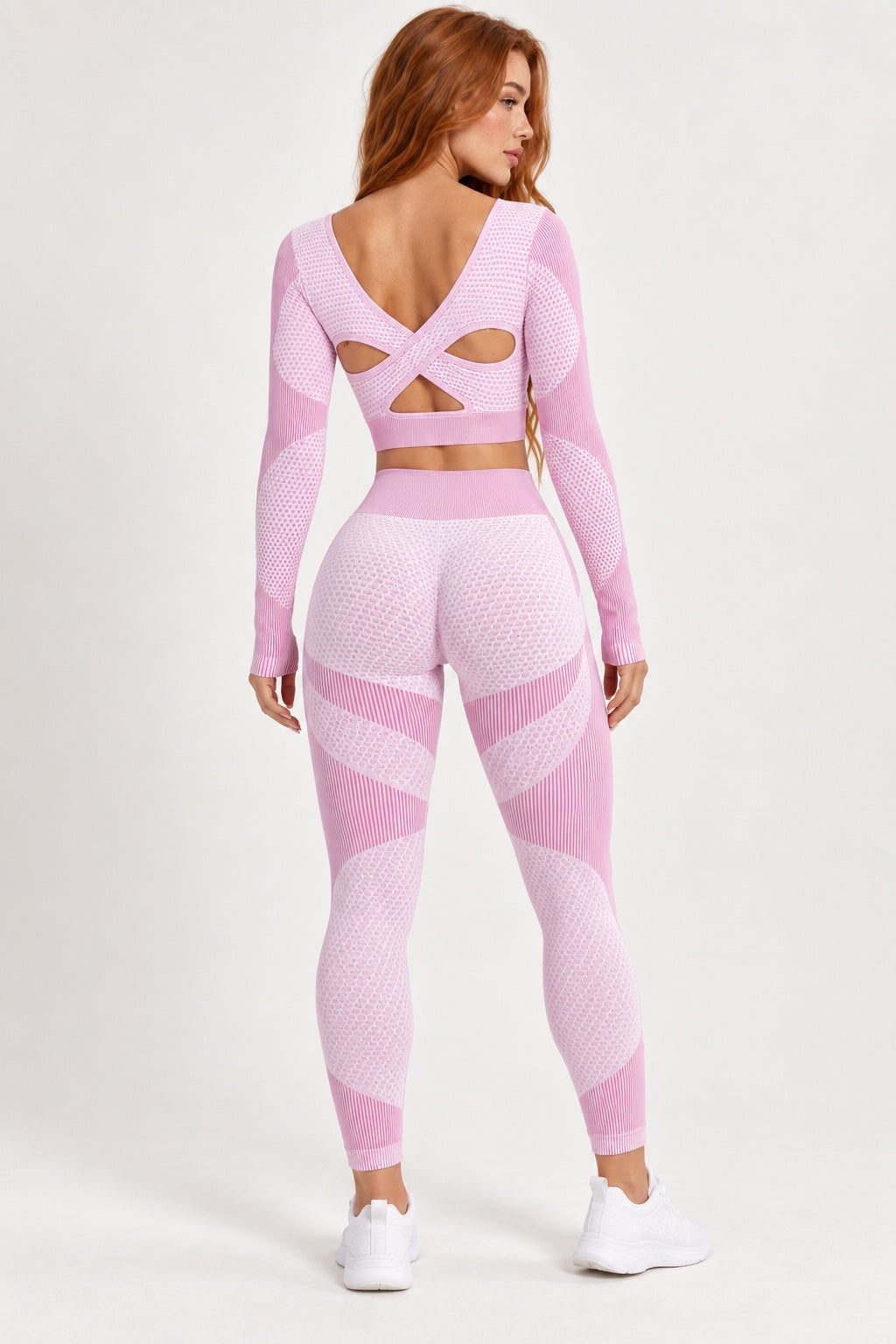 Vista trasera con espalda cruzada del conjunto SoyGymBro
